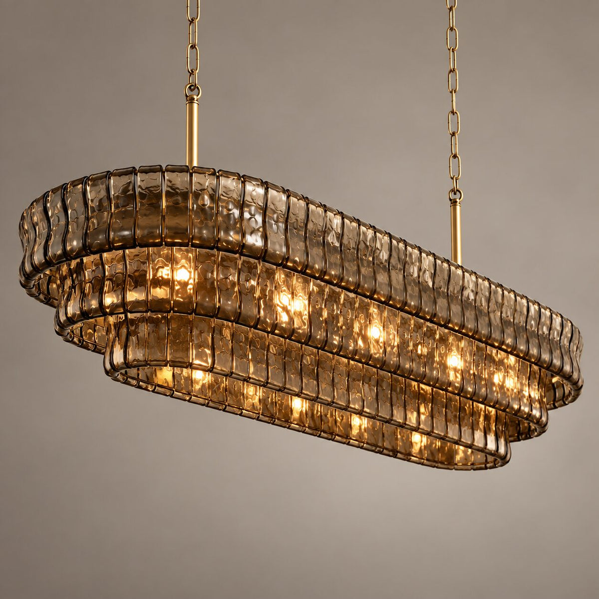 Low side angle of the Étoile chandelier tiers