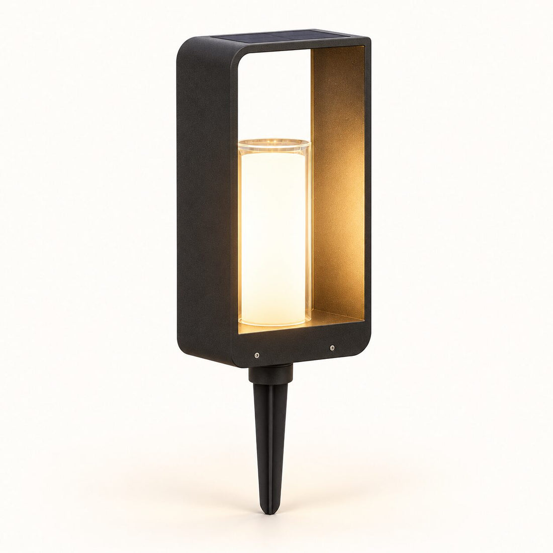 LumoEdge solar outdoor LED lawn lamp product hero